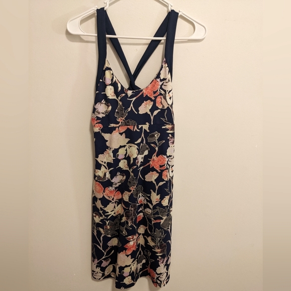 Patagonia Dresses & Skirts - Patagonia Floral Workout Dress with Built In Bra